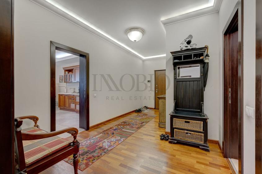 Apartament cu 4 camere, mobilat în Herăstrău