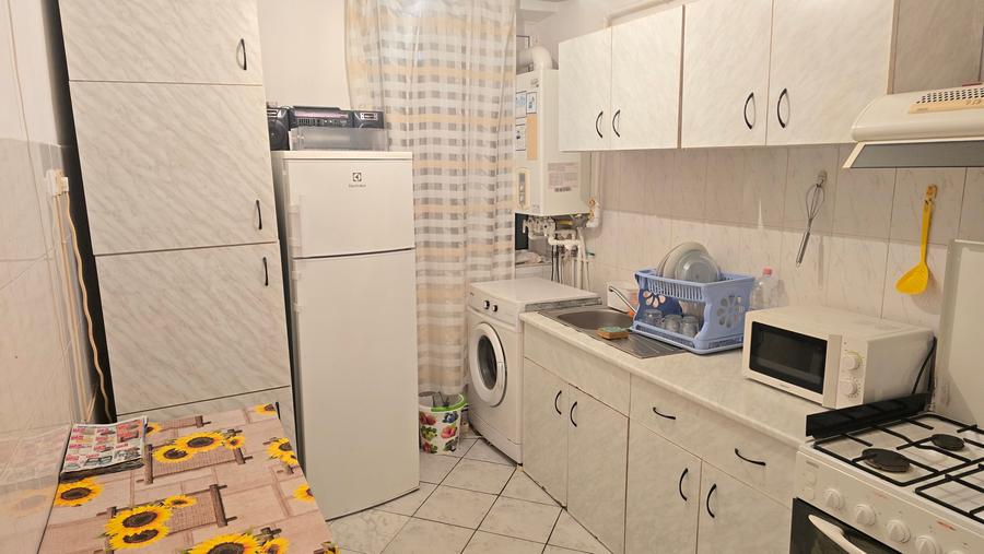 Inchiriez apartament 2 camere decomandat in Deva, Progresul (Enescu), etaj 3 - 5