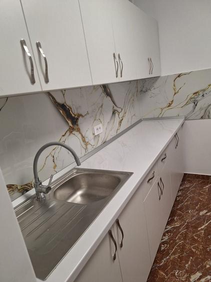 Apartament cu 2 camere decomandat în Micro 21