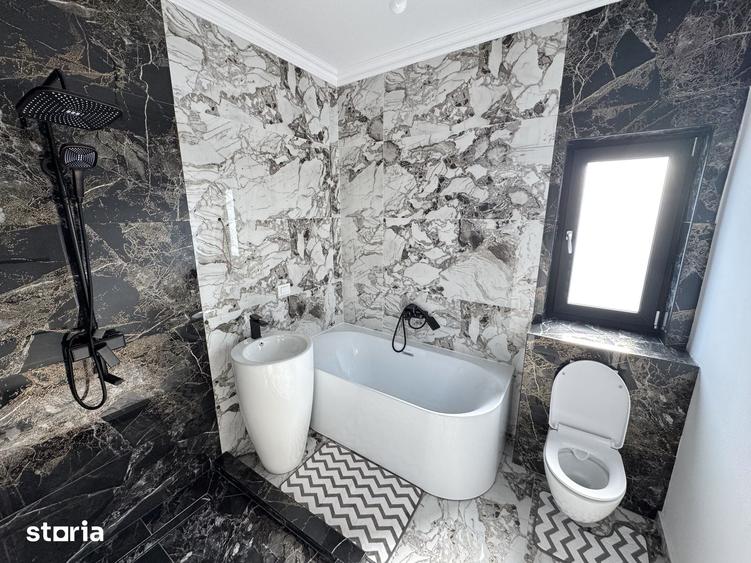 Casă cu 4 camere cu Teren 420 Mp în Holboca