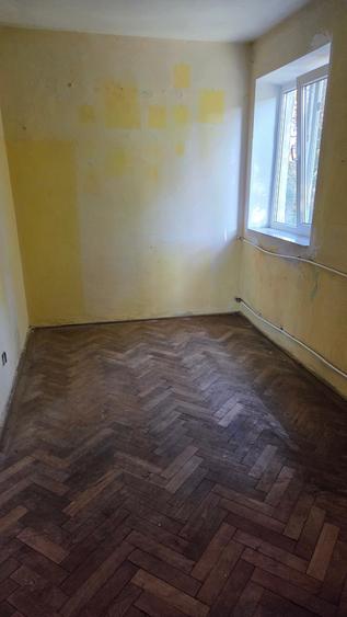 Apartament cu 2 camere nedecomandat în Inel II