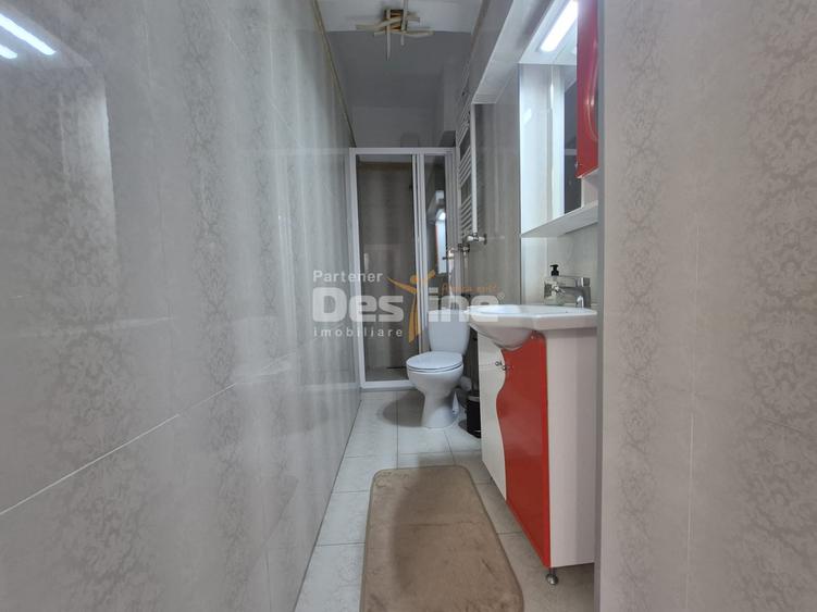 Apartament cu 3 camere decomandat, mobilat în Ultracentral