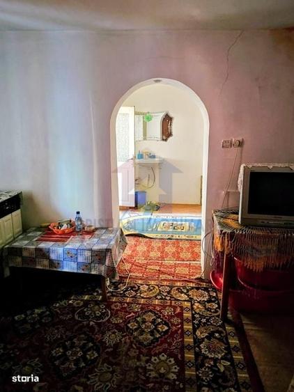 Casă cu 4 camere cu Teren 246 Mp în Radu Negru