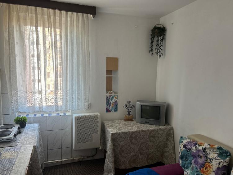 Garsonieră decomandată în Exterior Vest