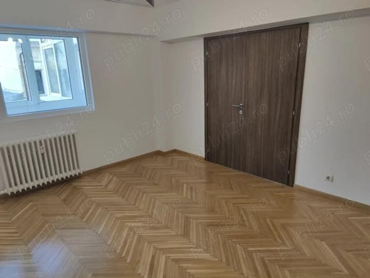 Apartament cu 3 camere decomandat în Dorobanți