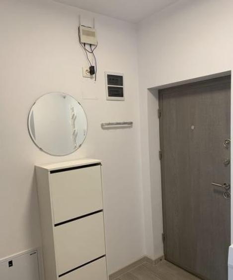 Apartament cu 2 camere semidecomandat, mobilat în Păcii