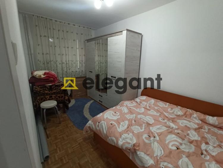 Apartament cu 3 camere semidecomandat, mobilat în Craiovița Nouă