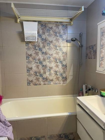Apartament cu 3 camere decomandat, mobilat în Zorilor