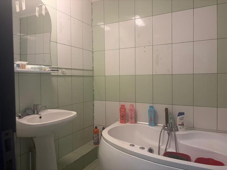 Apartament cu 2 camere decomandat, mobilat în Olteniței