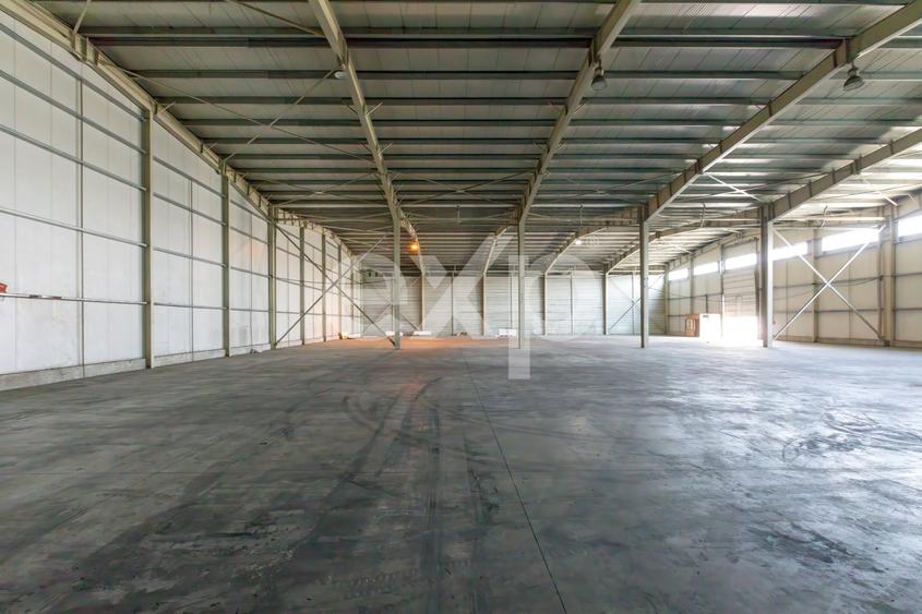 Spațiu industrial, de 4,400 mp, în Mărgineni