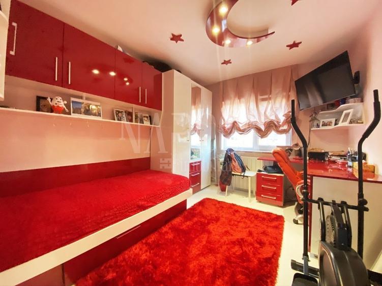 Apartament cu 4 camere decomandat, mobilat în Mărăști