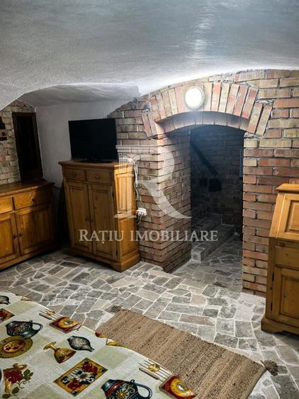 Casă individuală cu 3 camere cu Canalizare în Central