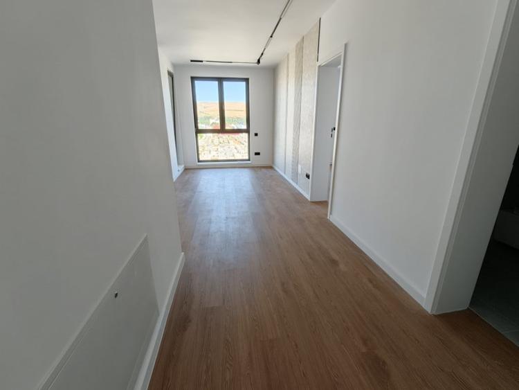 Apartament o camera | 40 mp | zona Eroilor - 2