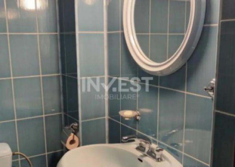 Apartament cu 3 camere decomandat, mobilat în Dacia
