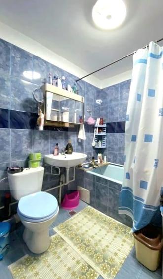 Apartament cu 6 camere decomandat în Central