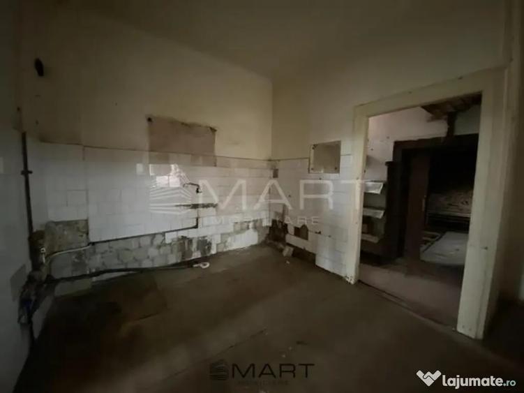 Apartament cu 5 camere decomandat în Turnișor