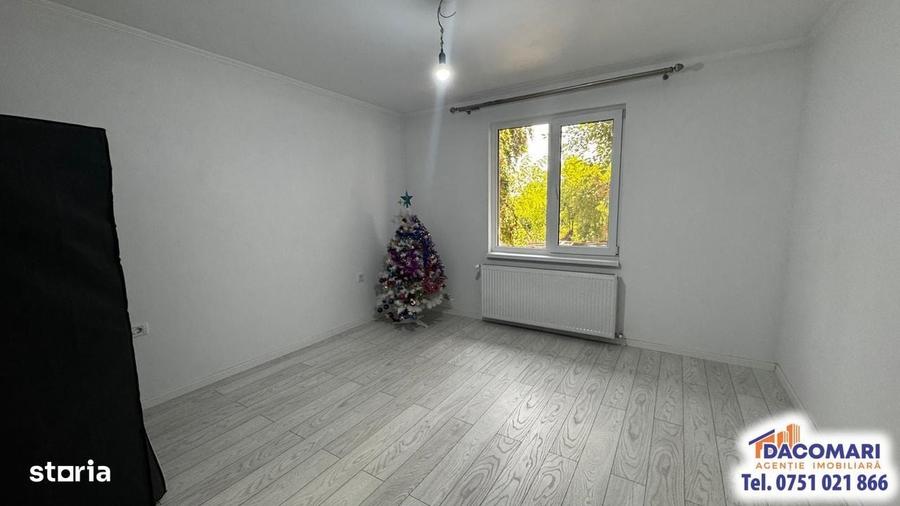 Casă cu 4 camere în Piscu