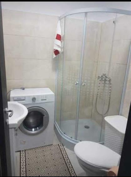 Garsonieră decomandată în Valea Adâncă
