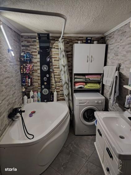 Casă cu 5 camere cu Canalizare în Colentina