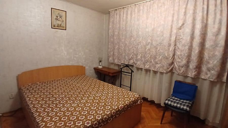 Particular ofer spre inchiriere 3 camere dec. PIATA IANCULUI (METROU) - 2