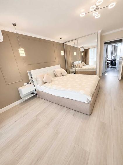 Apartament cu 3 camere semidecomandat în Titan