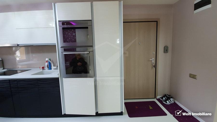 Apartament cu 4 camere semidecomandat, mobilat în Mărăști