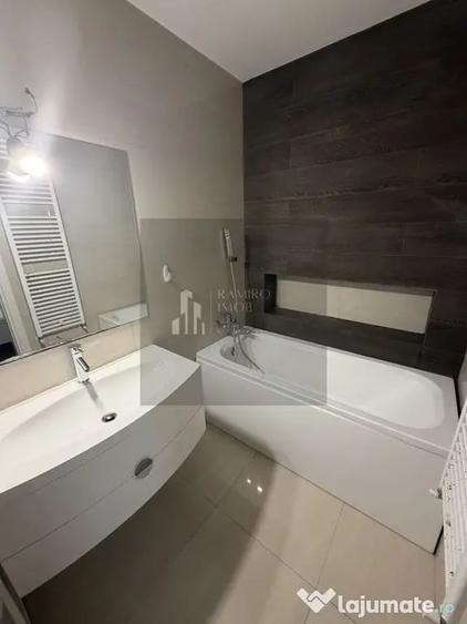 Apartament cu 3 camere semidecomandat în Măgurele