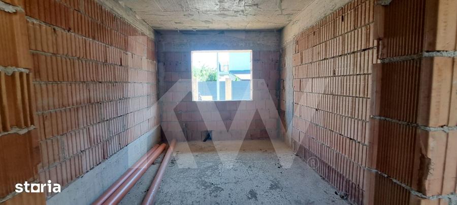 Casă cu 4 camere cu Teren 230 Mp în Central
