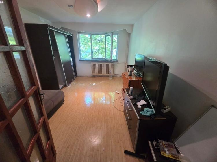 Apartament cu 2 camere decomandat, mobilat în Militari