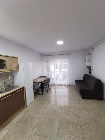 Apartament cu 2 camere decomandat în Chinteni