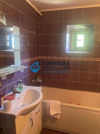 Apartament cu 3 camere decomandat în E3