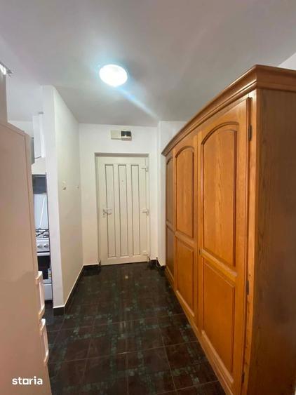 Apartament cu 2 camere semidecomandat în Micro 17