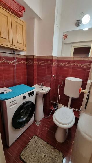 Apartament cu 3 camere decomandat în Decebal