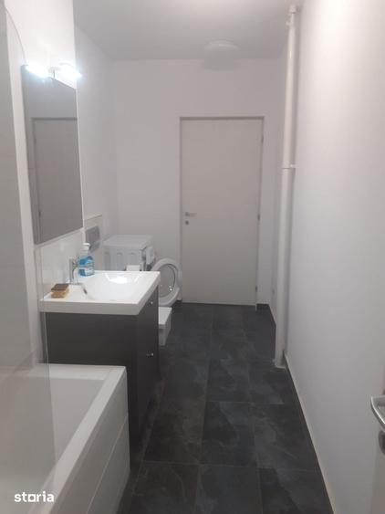 Apartament cu 2 camere decomandat în Titan