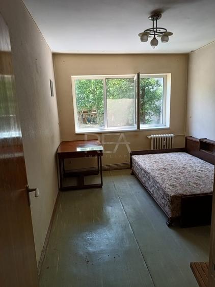 Apartament cu 3 camere decomandat, mobilat în Apusului