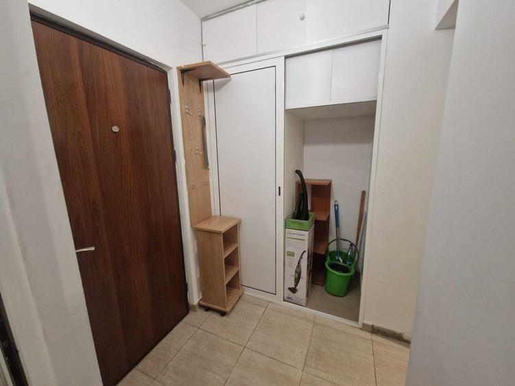 Apartament cu 2 camere semidecomandat în Vatra Luminoasă
