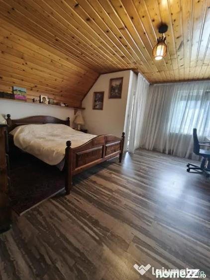 Casă cu 5 camere cu Teren 1500 Mp în Central
