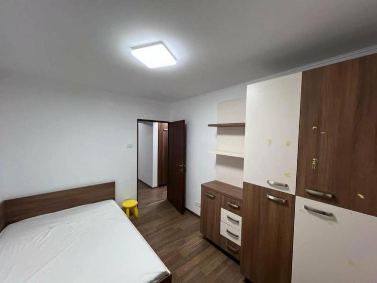Apartament cu 3 camere în Gorjului