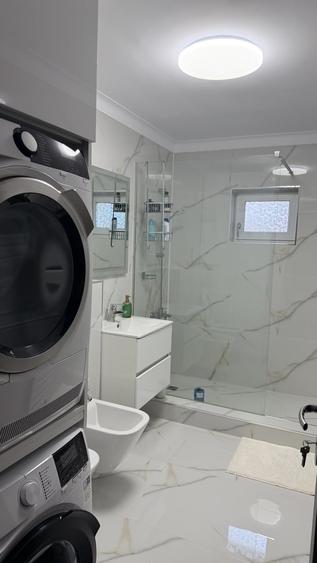 Casă cu 6 camere cu Teren 467 Mp în Central