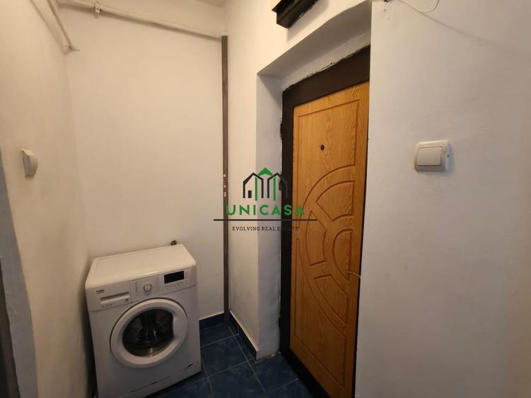 Apartament cu 2 camere semidecomandat în Petrișor