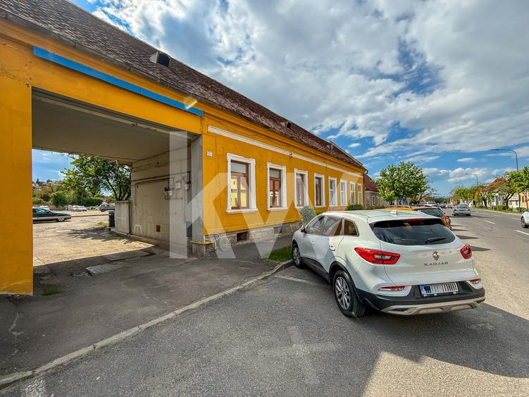 Garsonieră decomandată, mobilată în Centrul Istoric