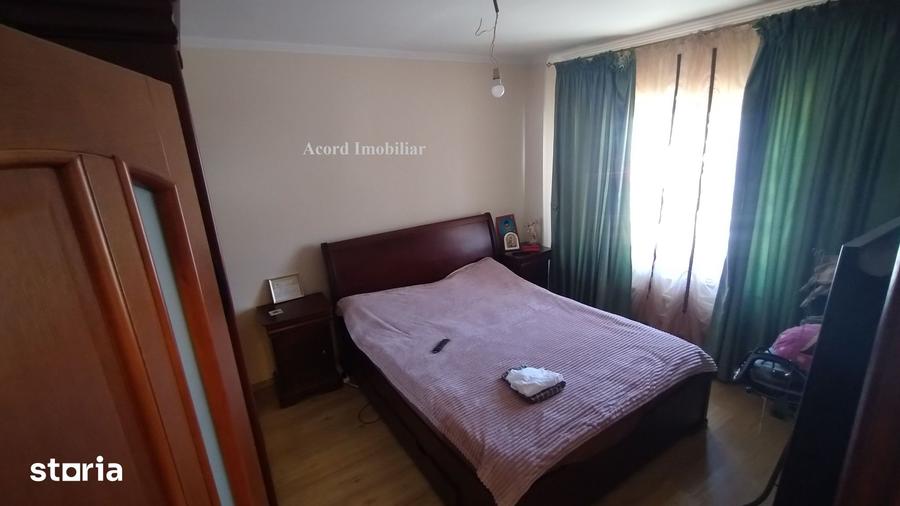 Casa caramida Valu lui Traian - 18