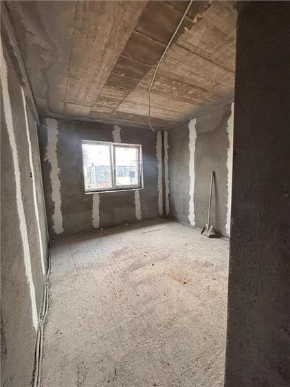 Duplex cu 5 camere cu Canalizare în Moșnița Nouă