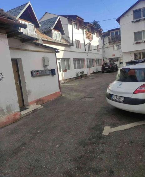 Spațiu comercial, de 100 mp, în Vasile Aaron