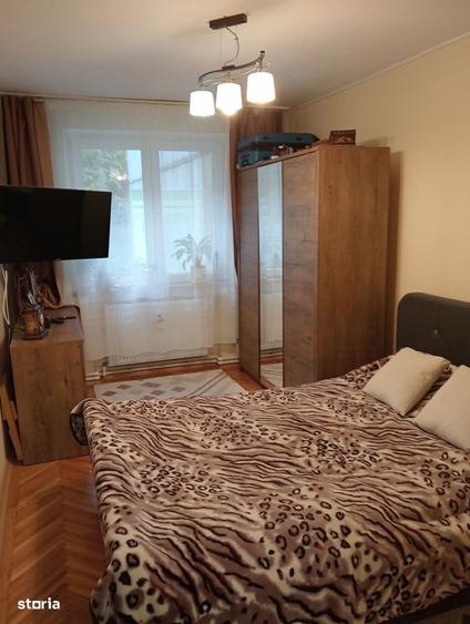 Apartament cu 3 camere decomandat, mobilat în George Enescu