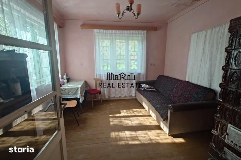Casă cu 4 camere cu Teren 9563 Mp în Ribița