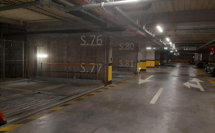 Apartament cu 3 camere decomandat în Băneasa