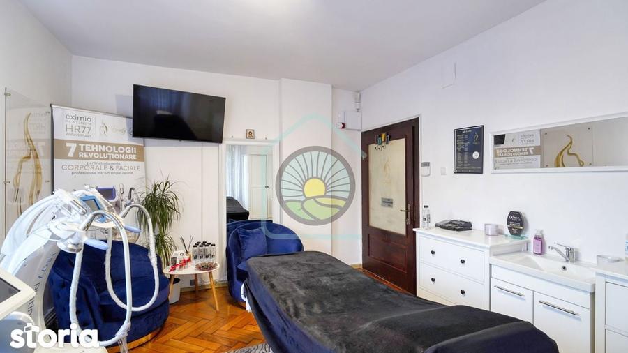 Casă cu 3 camere decomandat cu Canalizare în Florilor