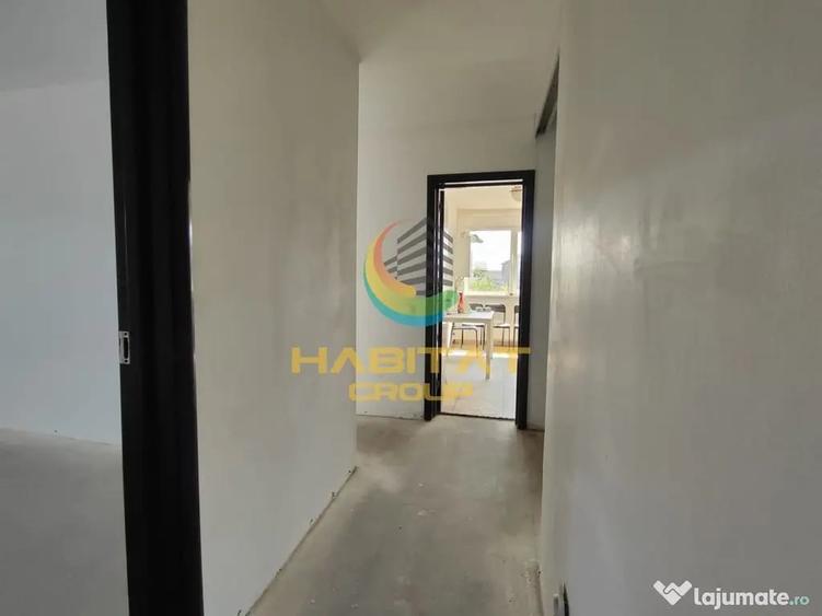 Apartament cu 3 camere decomandat în Exterior Vest