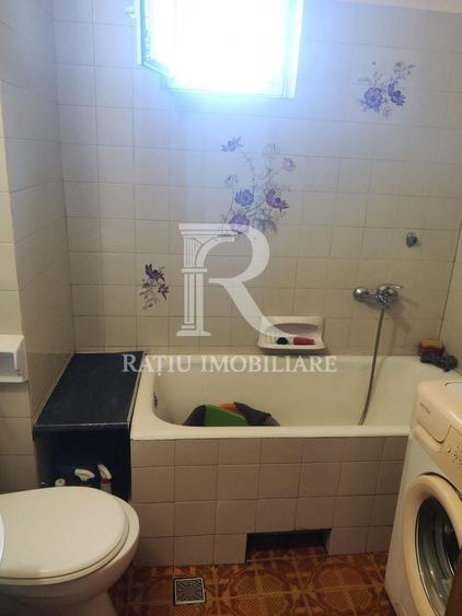 Apartament cu 3 camere decomandat, mobilat în Cetății
